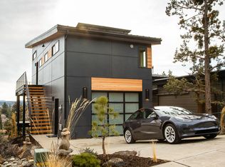 923 NW Roanoke Ave, Bend, OR 97703