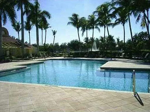 2 bed, 1.0 bath, 920 sqft, $2,000 — Photo 4