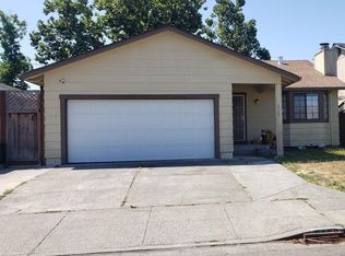 2422 College Park Cir, Santa Rosa, CA 95401