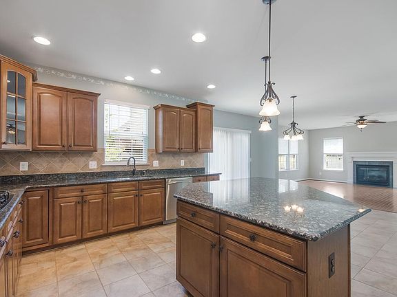4th image of 15055 Barnes Meadows Ct