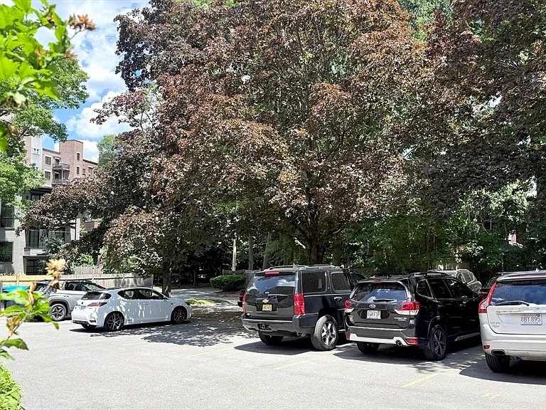 563 Washington St #35 — Photo 9