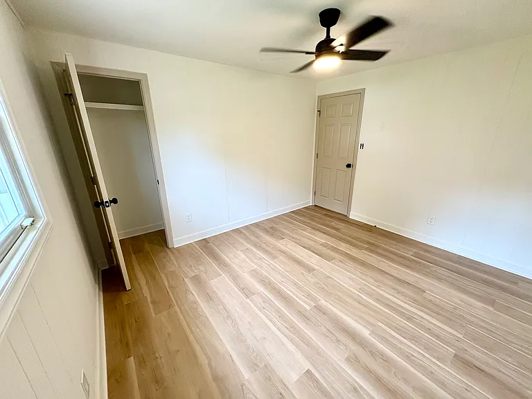 704 2nd Street Dr SW — Photo 15