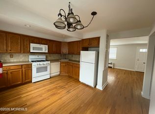 75 Manor Dr #75, Red Bank, NJ 07701