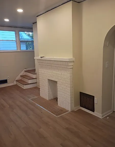 1216 Franklin Ave — Photo 3