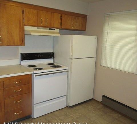 3rd image of 2324 Wetmore Ave APT 7