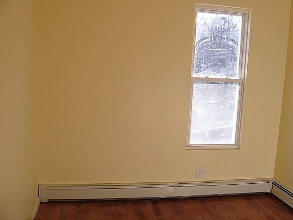 5th image of 889 E 175th St