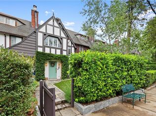 93 Kensington Rd, Bronxville, NY 10708