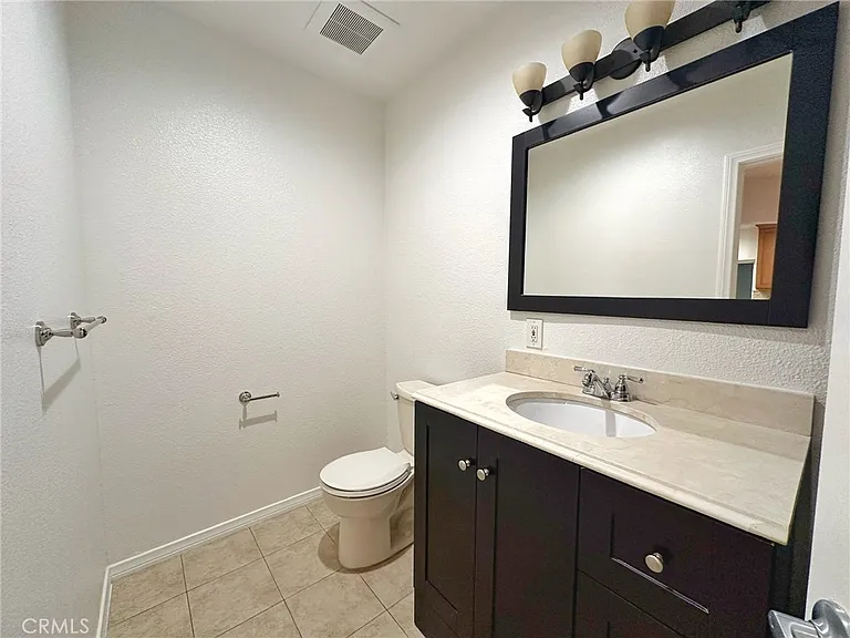 5857 Balcom Ave — Photo 24