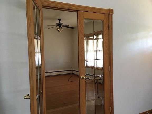 4th image of 516 S 10th St