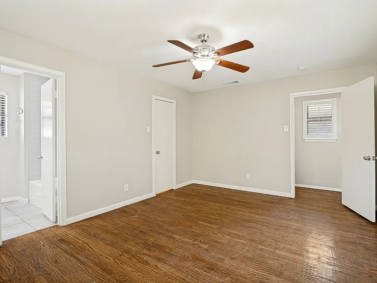 1913 Landa Dr — Photo 12