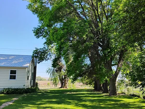 1335 Riverton Rd, Blackfoot, ID 83221