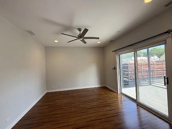 2153 W Belmont Ave #2 — Photo 16