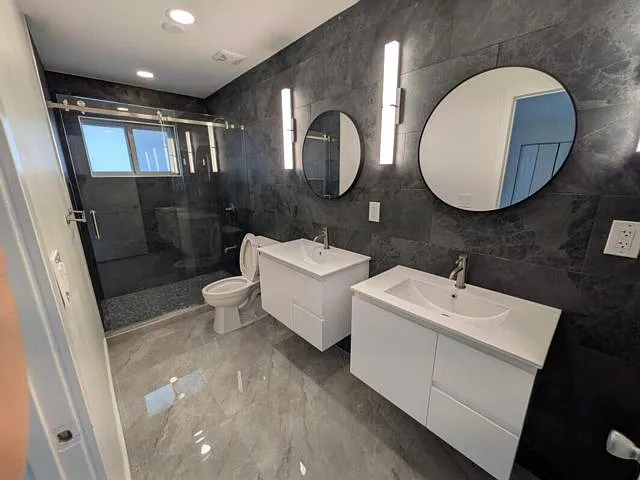 536 NW 43rd Ct — Photo 7