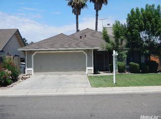 2813 Lindbrook Dr, Riverbank, CA 95367