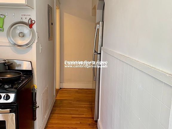 2nd image of 110 Willow St #2T