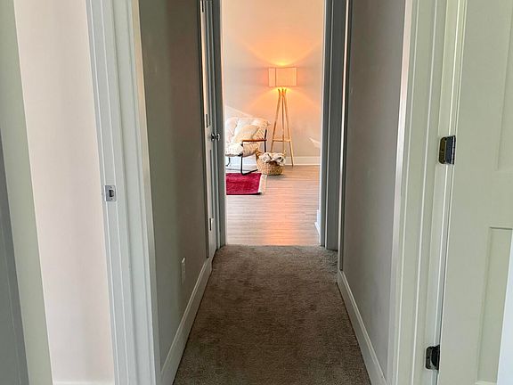 5th image of 1023 Nottingham Dr