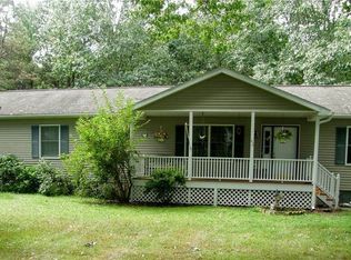 42 Delaware Dr, Sparrowbush, NY 12780