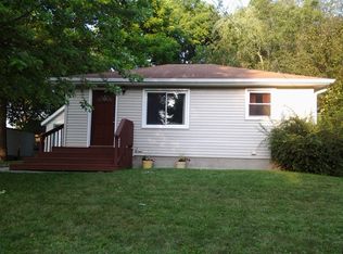 411 Broadway Ave N, New Richland, MN 56072