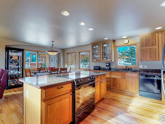 3rd image of 635 Park River Pl