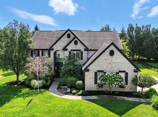 884 River Forest Dr, Maineville, OH 45039