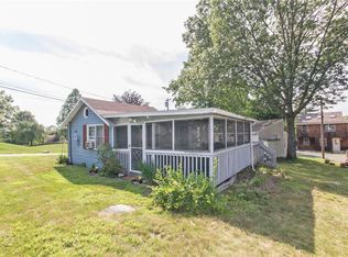 1 Day Point Rd #12, East Hampton, CT 06424