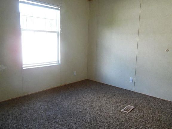 5th image of 118 Joni Kay Blvd