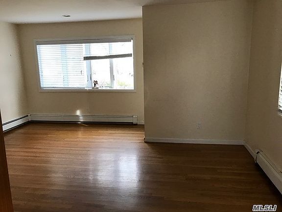 4th image of 14 Ferndale Dr