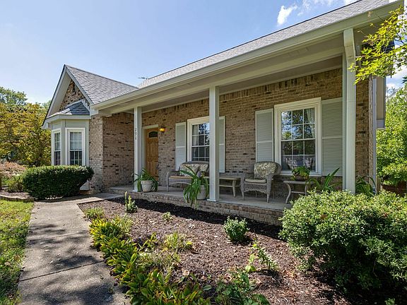 4th image of 290 Ardmoor Dr