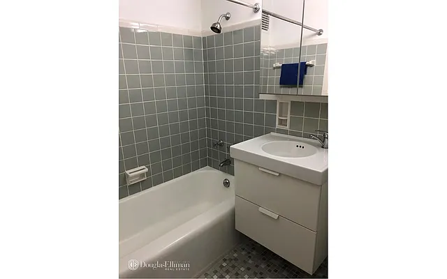 Rented by Douglas Elliman | media 9