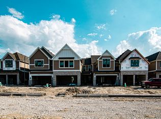 1569 Dakota Dr, Elk Grove Village, IL 60007