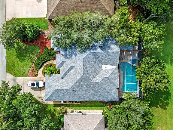 2nd image of 5048 Strafford Oaks Dr
