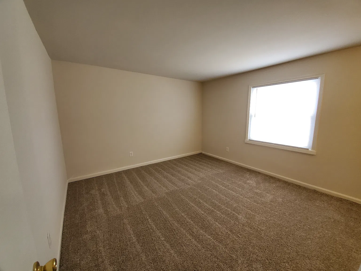 2 bed, 2.5 bath, 1332 sqft, $1,855 — Photo 4