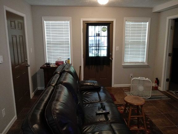 3rd image of 1126 S Sherman Dr