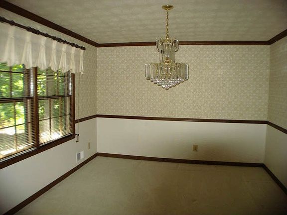 5th image of 3615 Sandhill Dr SE