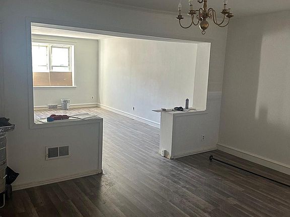 4th image of 6626 Lynford St