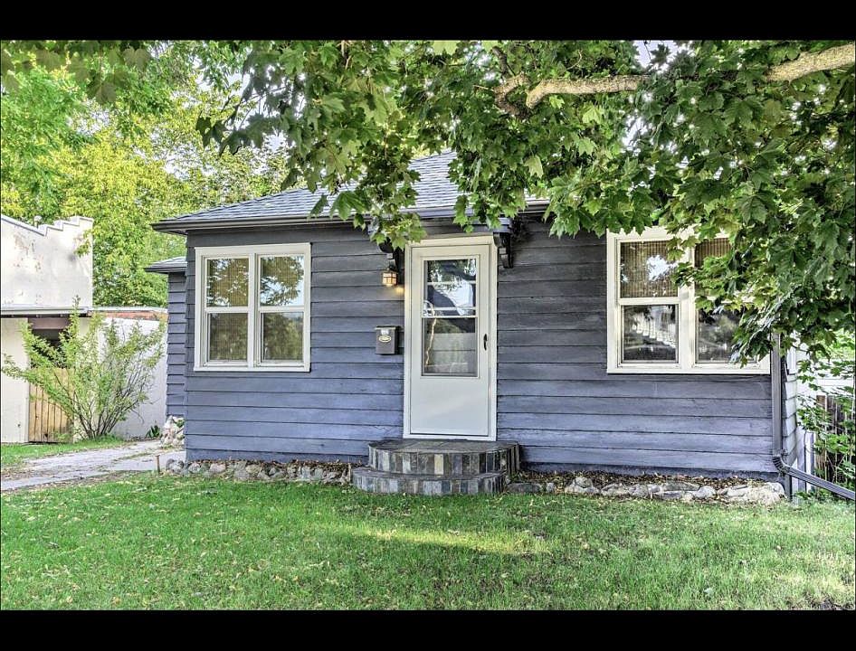 1st image of 116 S Ave E