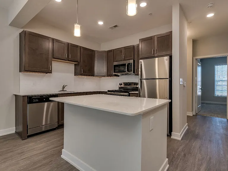 Kitchen (Luxury Floor Plan)