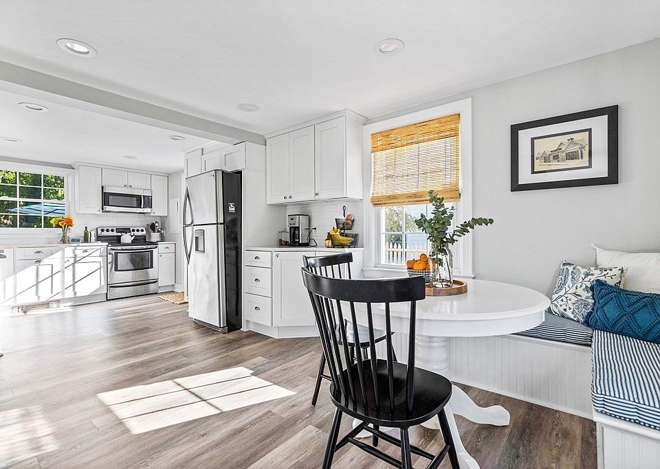 21 Bradley Woods Dr, Hingham, MA 02043 Zillow