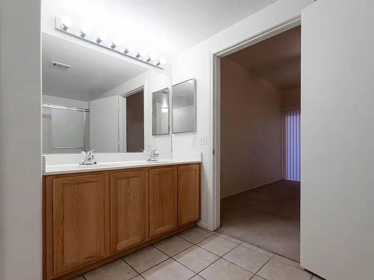 2153 Jasper Bluff St #103 — Photo 20