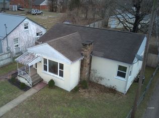 1205 Poplar St, Belpre, OH 45714