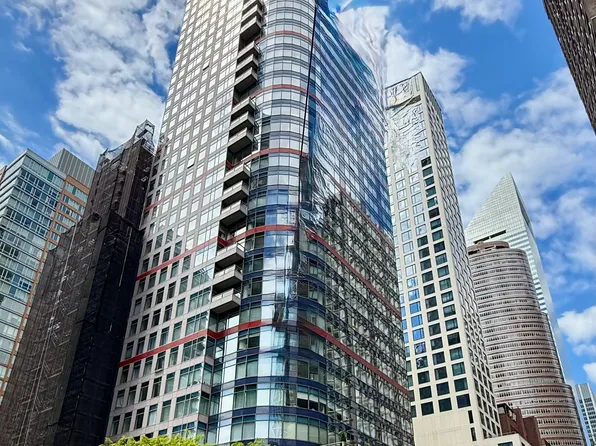 250 East 54th Street image 1 of 28