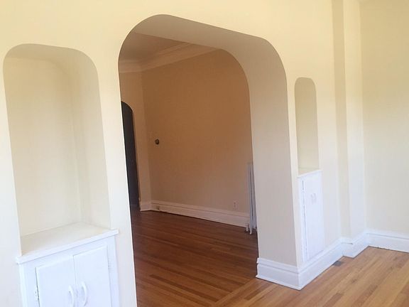 3rd image of 4424 N Campbell Ave #1