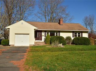 261 Hackmatack St, Manchester, CT 06040