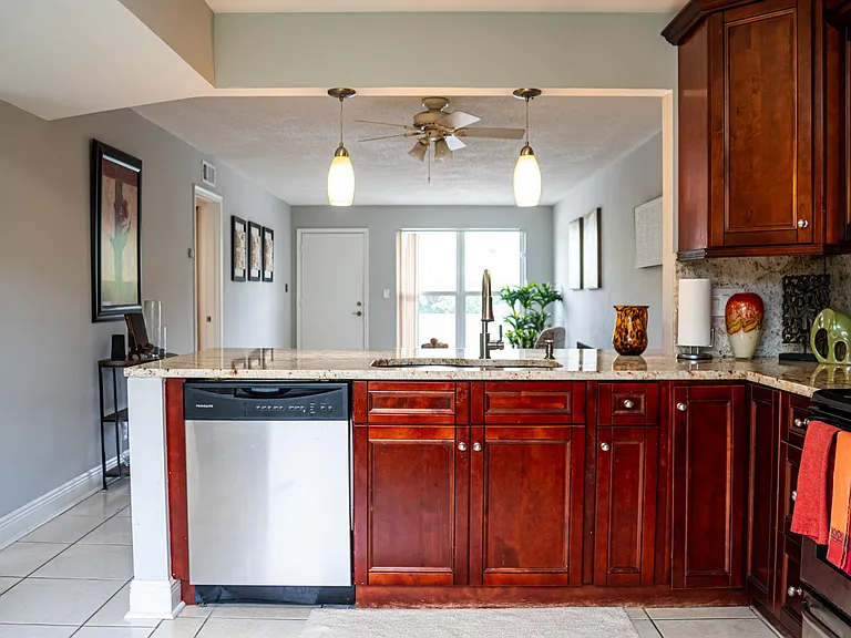 55 SE 14th St #1120 — Photo 2