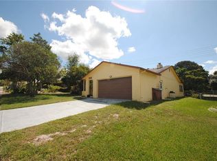204 Leafwood Rd, Tarpon Springs, FL 34689