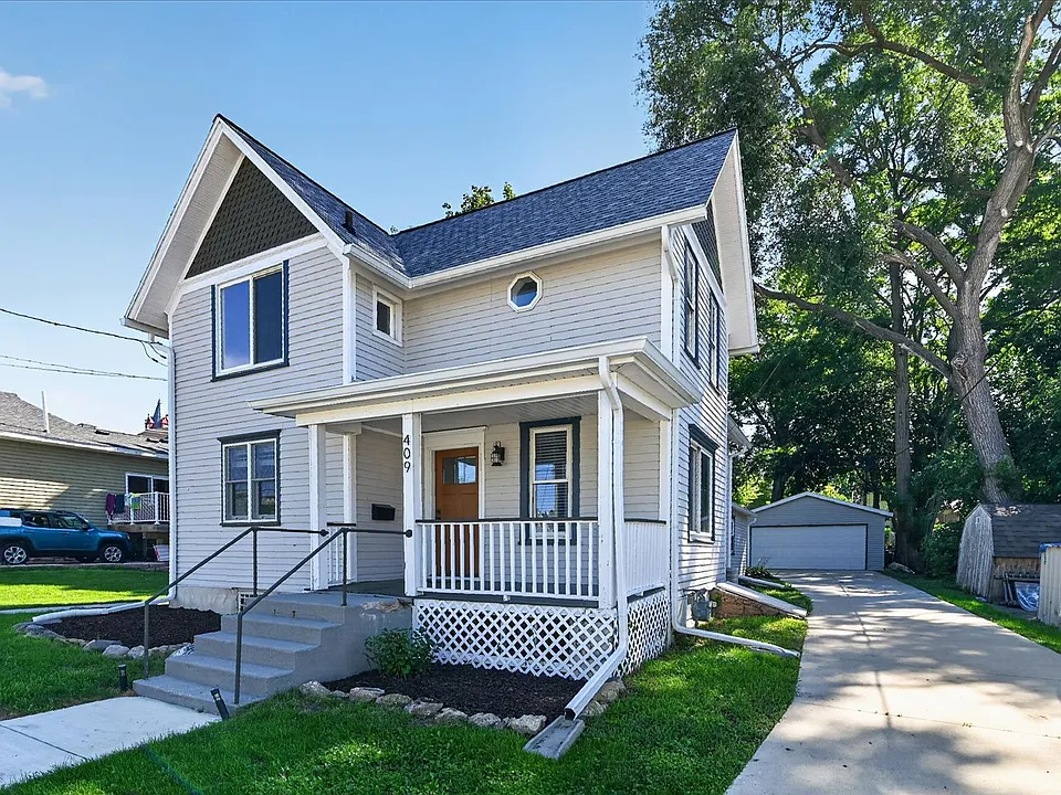 409 S 4th St