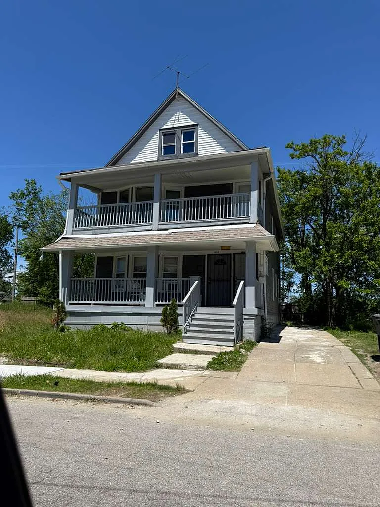 2 bed, 1015 sqft, $950 — Photo 1