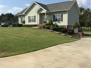 2318 Ellen St, Granite Falls, NC 28630