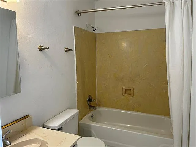 1020 Saint Julien Dr #104 — Photo 10