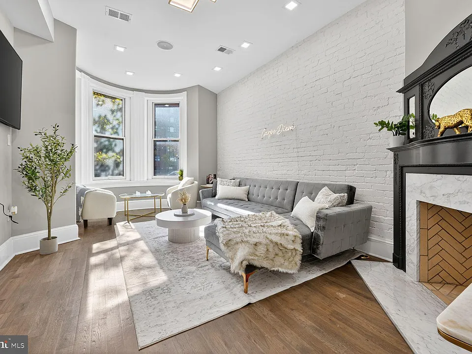 5 New York Ave NW